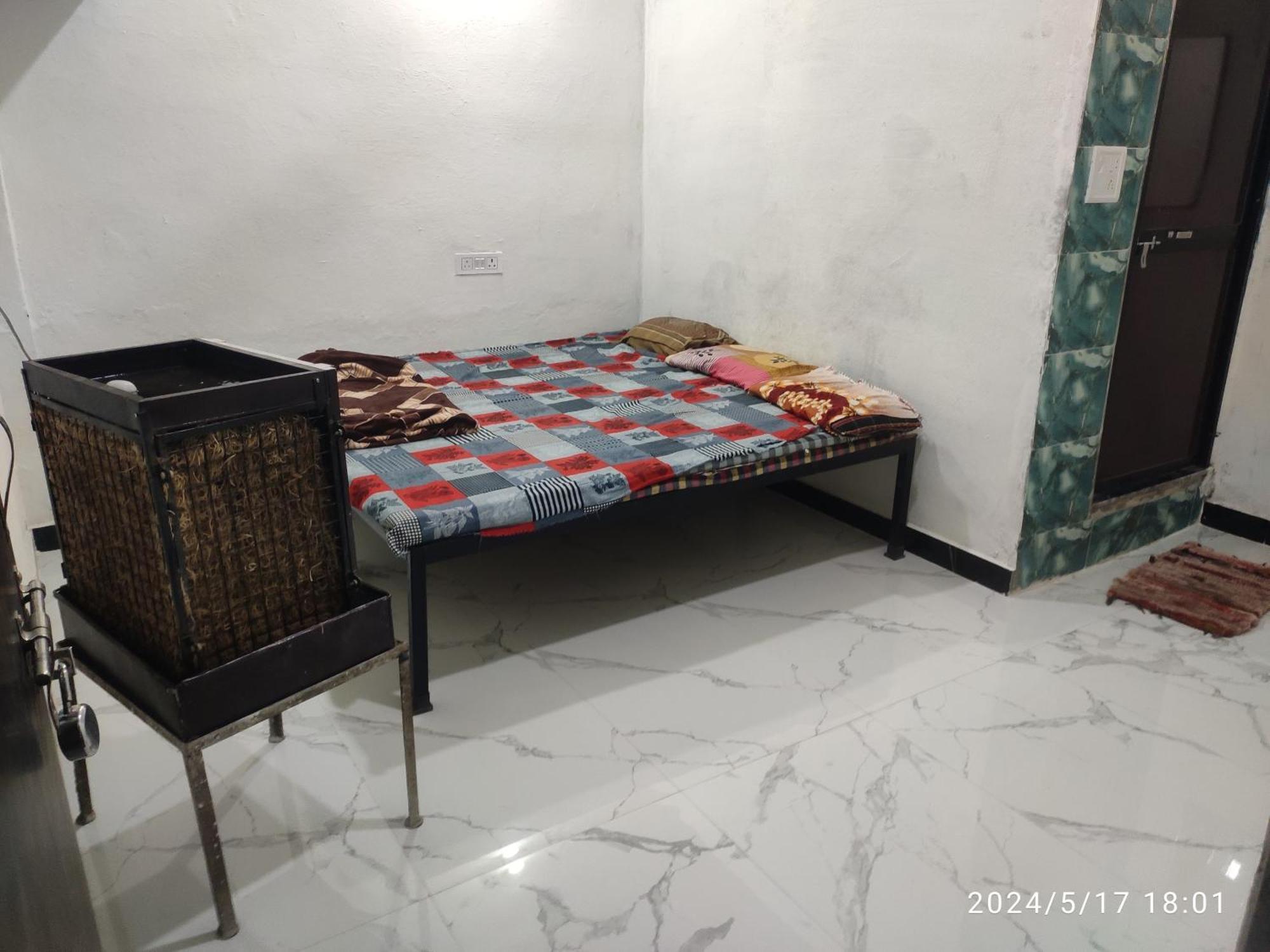 Kuber Bhandari Guest House And Hotel Sehore Exterior photo